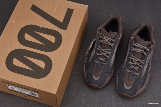 700 Yeezy Boost 'Mauve' V2 ADIDAS GZ0724 0717